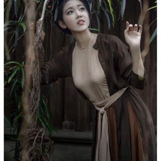 Set tứ thân yếm đụp kèm mấn