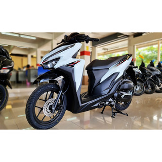 Tem rời click đen chỉ đỏ dán xe trắng 2023 hình xe là ảnh minh họa. ảnh tem là ảnh thật nhé
