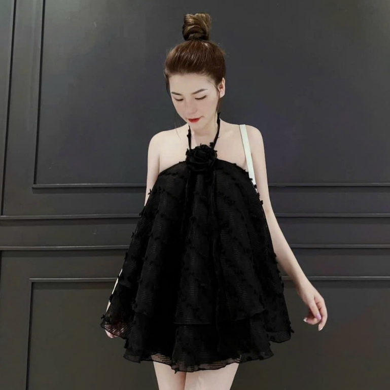 set bộ nữ áo xòe tầng cổ yếm đính hoa mix quần short thời trang nữ stclothing