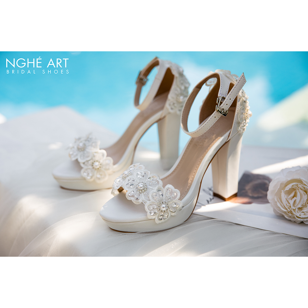 Giày cưới Nghé Art cao gót hoa kim sa 418