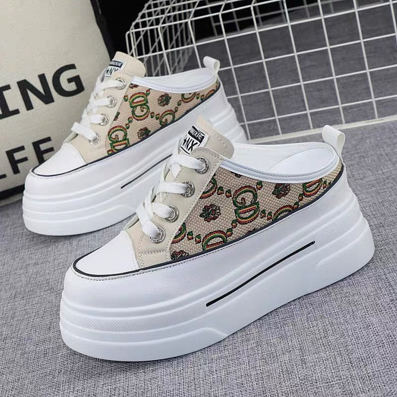 sục thể thao đế độn 10cm