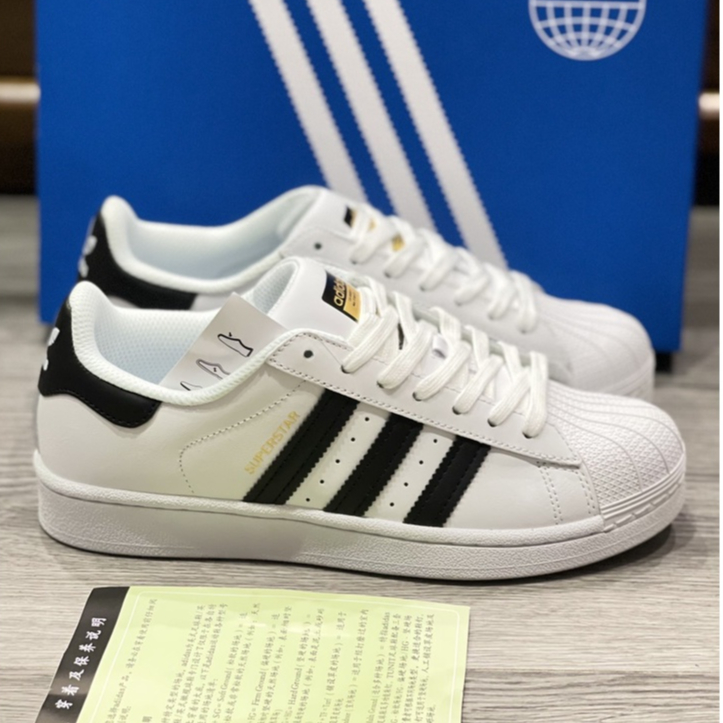 Giày Thể Thao Nam Nữ Adidas Mũi Sò Trắng 3 Sọc Đen Tem Vàng - Giày Adidas Super Star Tem Vàng Hàng Full Box