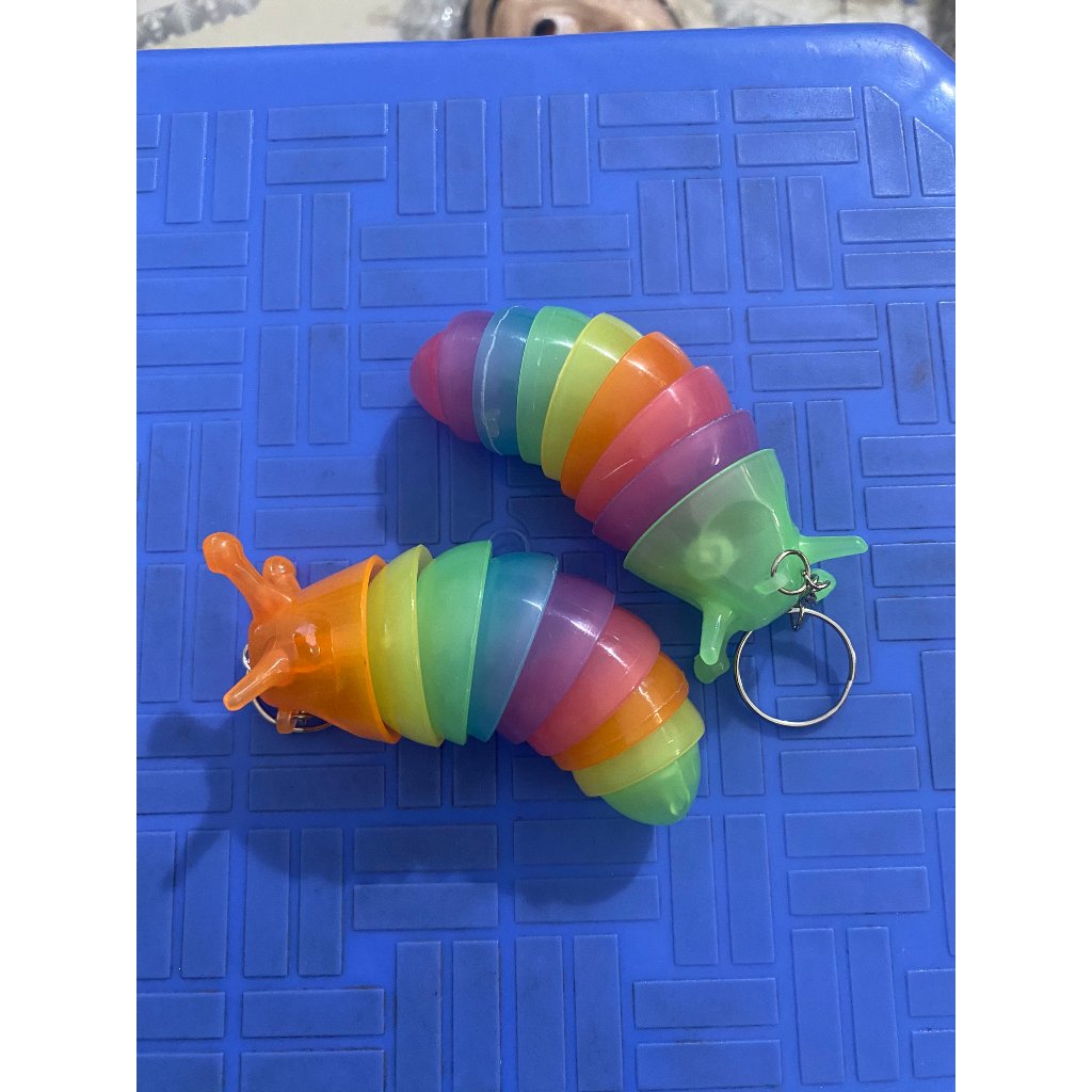 Móc chìa khoá hình con sâu mắt to loại đẹp có đèn phát sáng con ốc sên