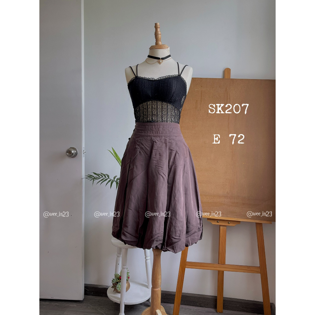 Chân Váy Si Tuyển Vitage Siêu đẹp - Chân váy xô đũi Nhật -  2HAND - Độ mới cao - Y2k, Gen Z, Goth