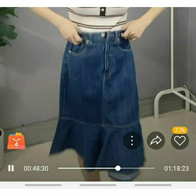 Chân váy hãng sz S