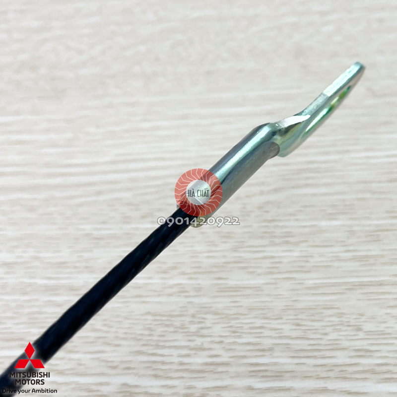 Dây cáp treo cửa thùng sau TRITON 🚘 nhập khẩu chính hãng MITSUBISHI Thái Lan