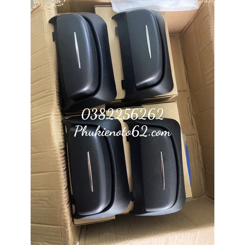 Hộp đựng kính cài cửa sổ trời xe Toyota Cross bản V, HV 2021-2023