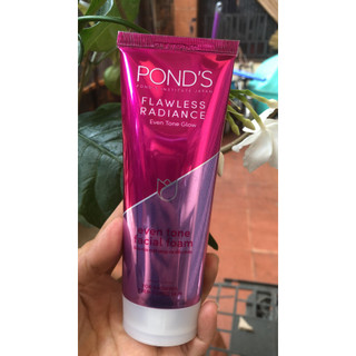 Sữa Rửa Mặt Sáng Da Pond's Flawless White (100g)