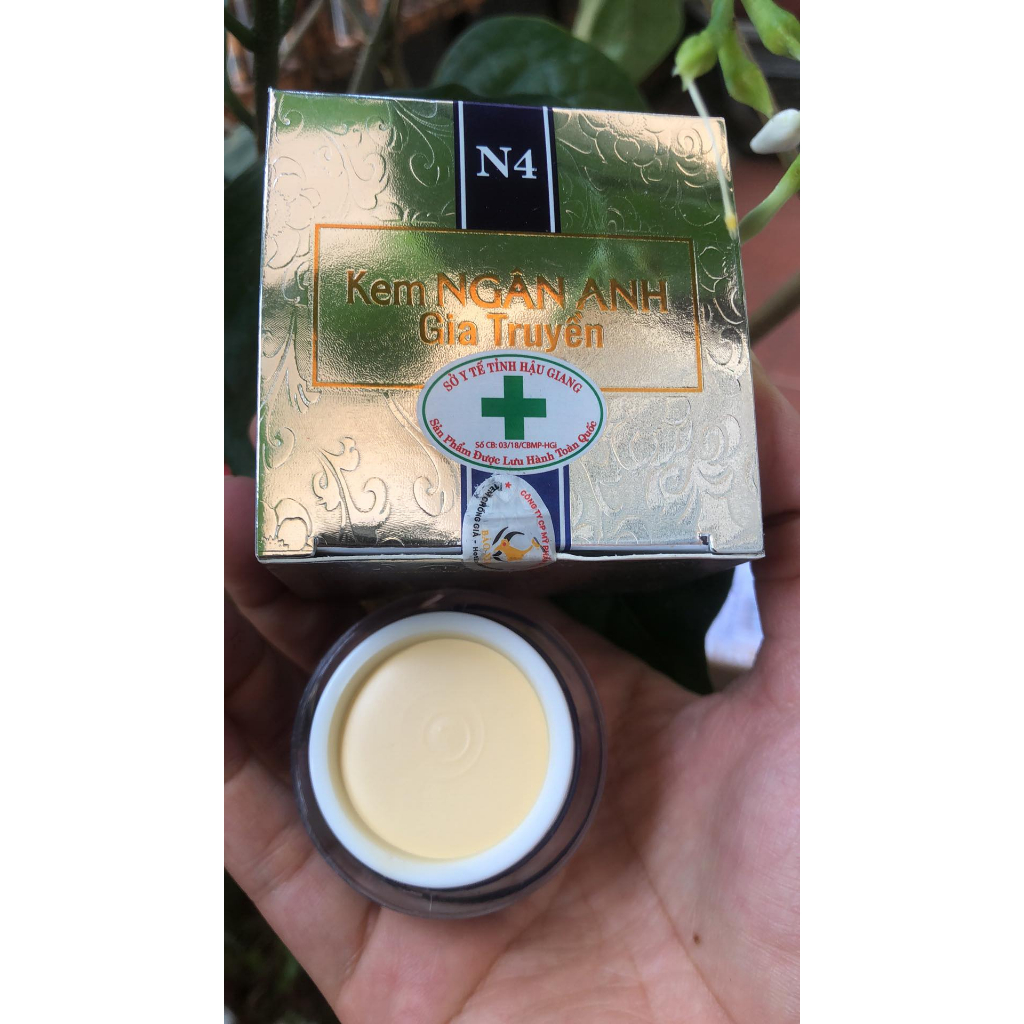 8g KEM Ngân Anh DƯỠNG TRẮNG DA TÁI TẠO 3 IN 1