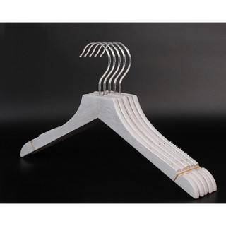 Móc gỗ treo quần áo trẻ em , gỗ trắng sơn xước đệm vai 32cm