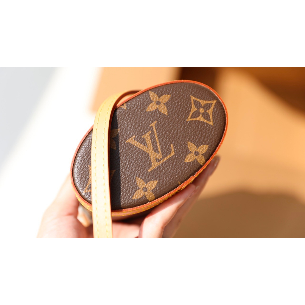 TÚI LV FOLD ME POUCH SZ11