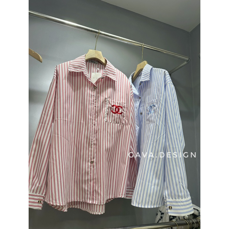 Áo sơ mi kẻ thêu chữ X gv