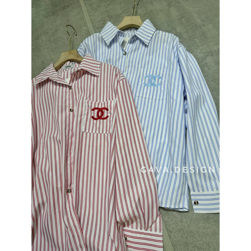 Áo sơ mi kẻ thêu chữ X gv