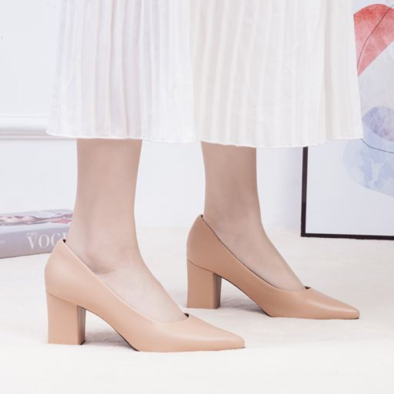 Giày Cao Gót 8cm Đế Vuông Mũi Nhọn Basic P159