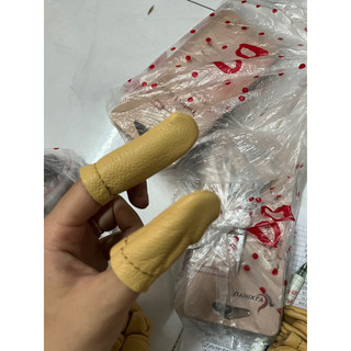 Bao da bảo vệ đầu ngón tay (1 đôi)