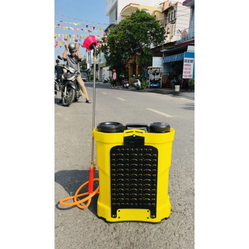 Bình xịt điện boss 2 bơm, 20 lít, tặng cần rút 1 mét