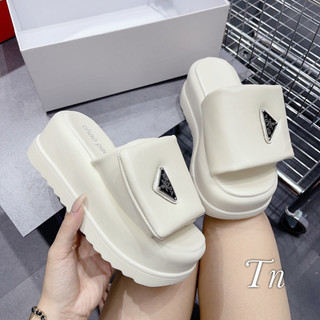 Dép prada đế xuồng quai ngang