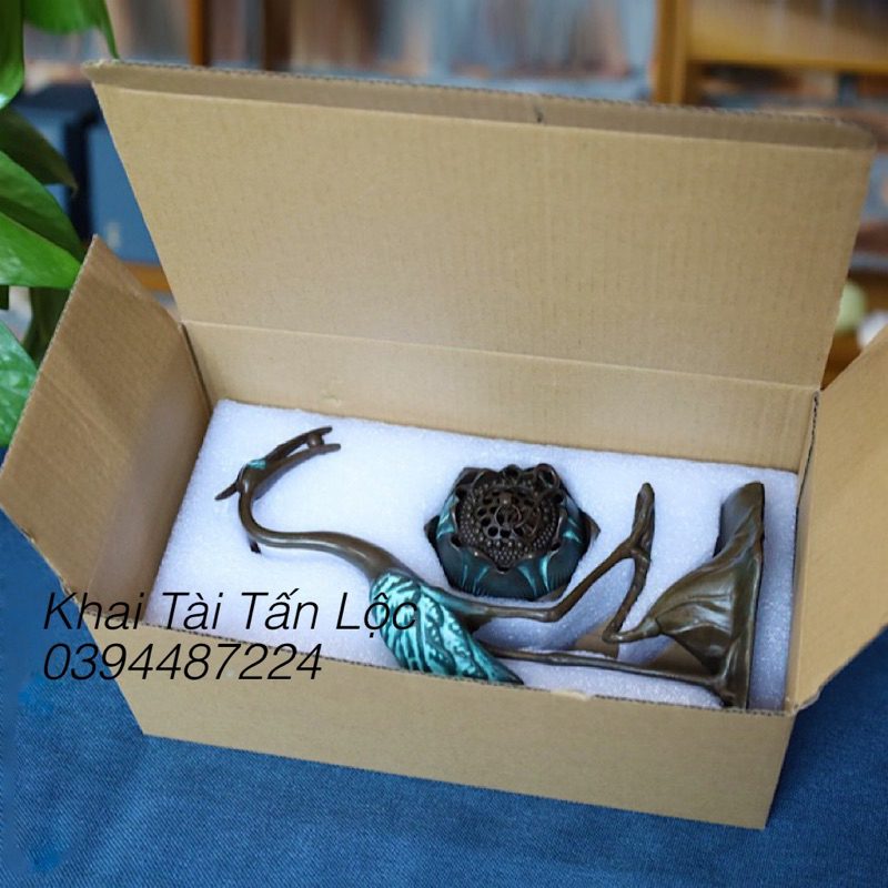 Lư xông trầm hạc tiên ngậm hoa sen cỡ trung cao 19cm