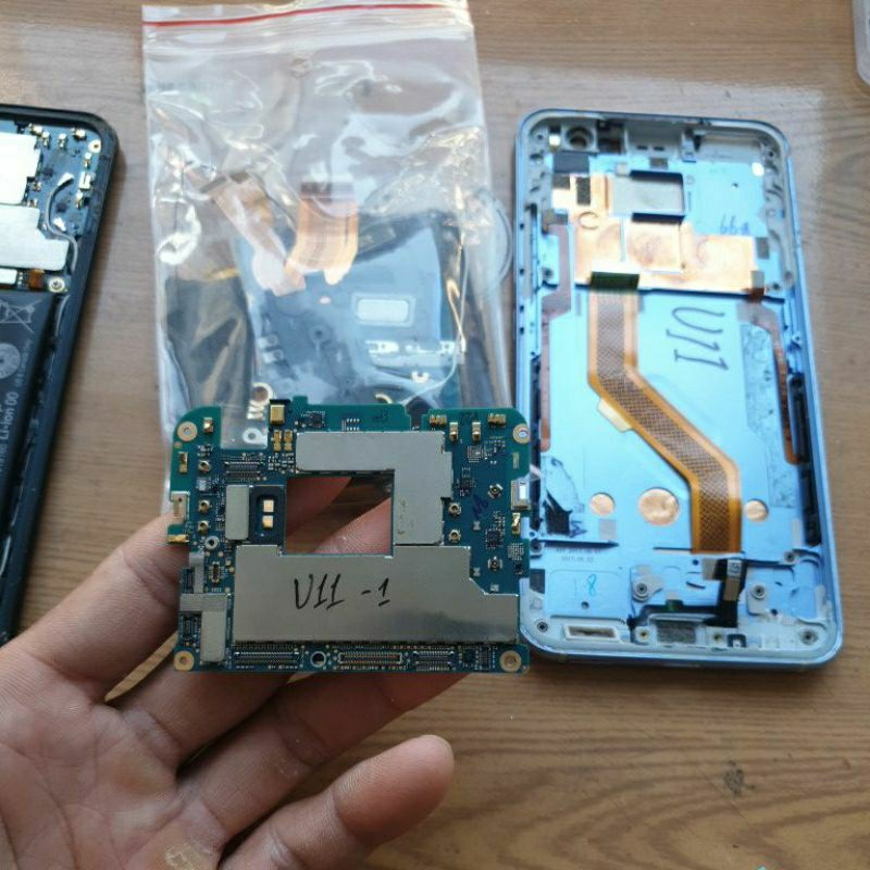 Main điện thoại htc u11 ko rõ tình trạng