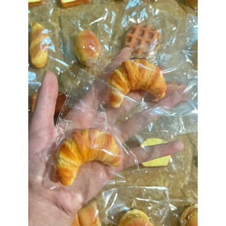 Squishy Bánh Nướng