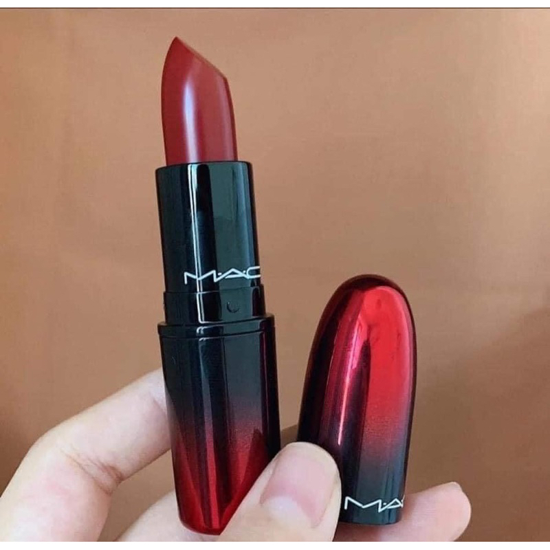 Hàng Mỹ - Son Mac Love Me Rouge 423 Màu Đỏ Cháy Quyến Rũ Fullbox