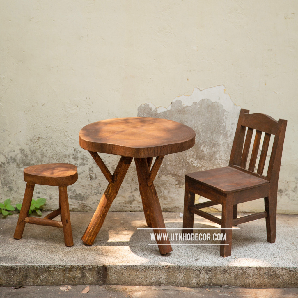 Ghế đôn gỗ 3 chân mặt tròn chiều cao 30cm