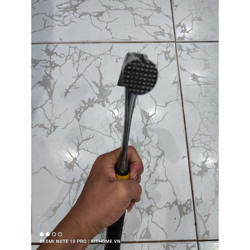 Búa đinh liền cán chống đập tay