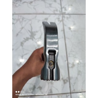 Búa đinh liền cán chống đập tay