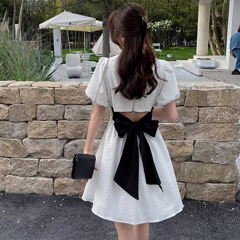 Váy công chúa hở lưng thời trang hè-Đầm hở lưng cột nơ nhẹ nhàng xinh xắn