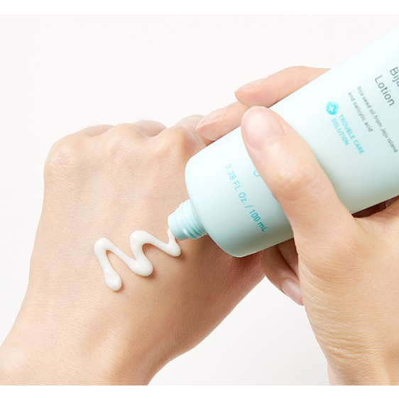 Sữa dưỡng dành cho da mụn từ Bija Innisfree Bija Trouble Lotion 100 ml