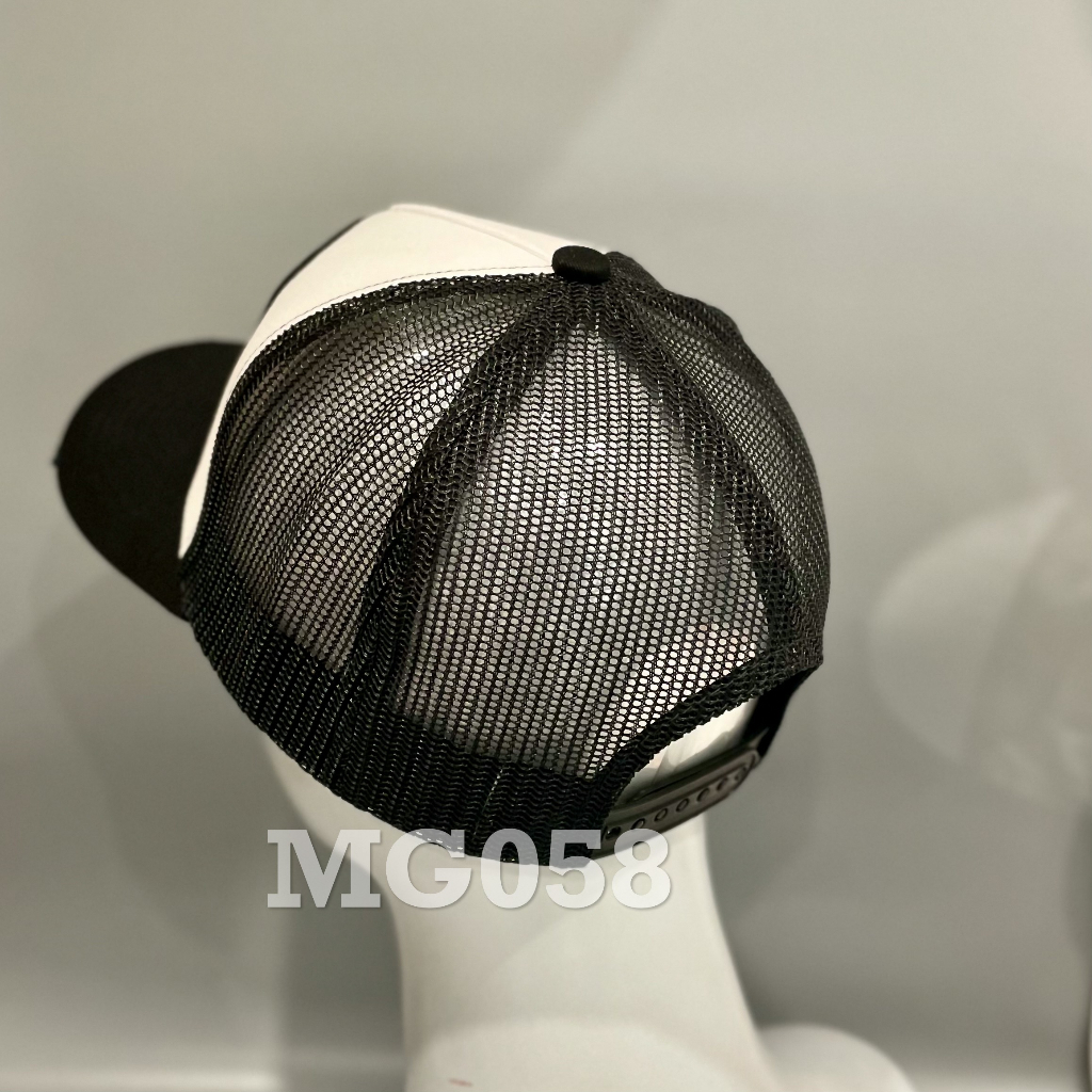 Nón kết Mũ lưỡi trai lưới Mesh Cap Replay nam nữ thoáng khí màu đen trắng MG058
