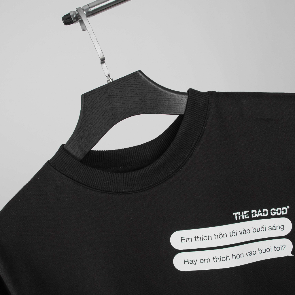 Áo thun boxy The Bad God Dirty Texting