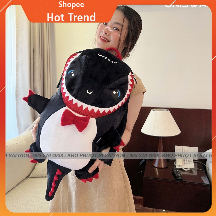 CÓ VIDEO – Balo đi phượt hình con cá sấu bằng vải nhung mịn đựng nón bảo hiểm đi chơi cute nam nữ