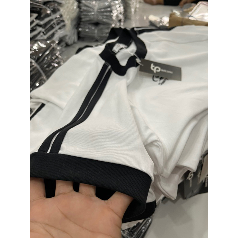 Áo Baby Tee Thêu Hoa