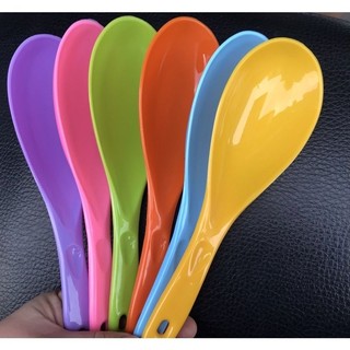 Vá nhựa múc cơm Oval chống dính - vá xới cơm chống dính đủ màu