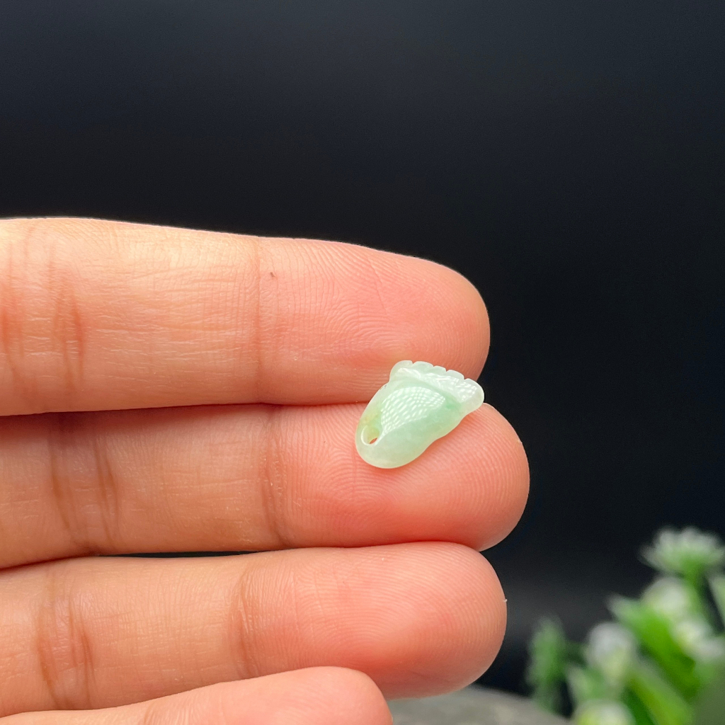 Charm Ngọc Cẩm Thach Hình Chân Phật