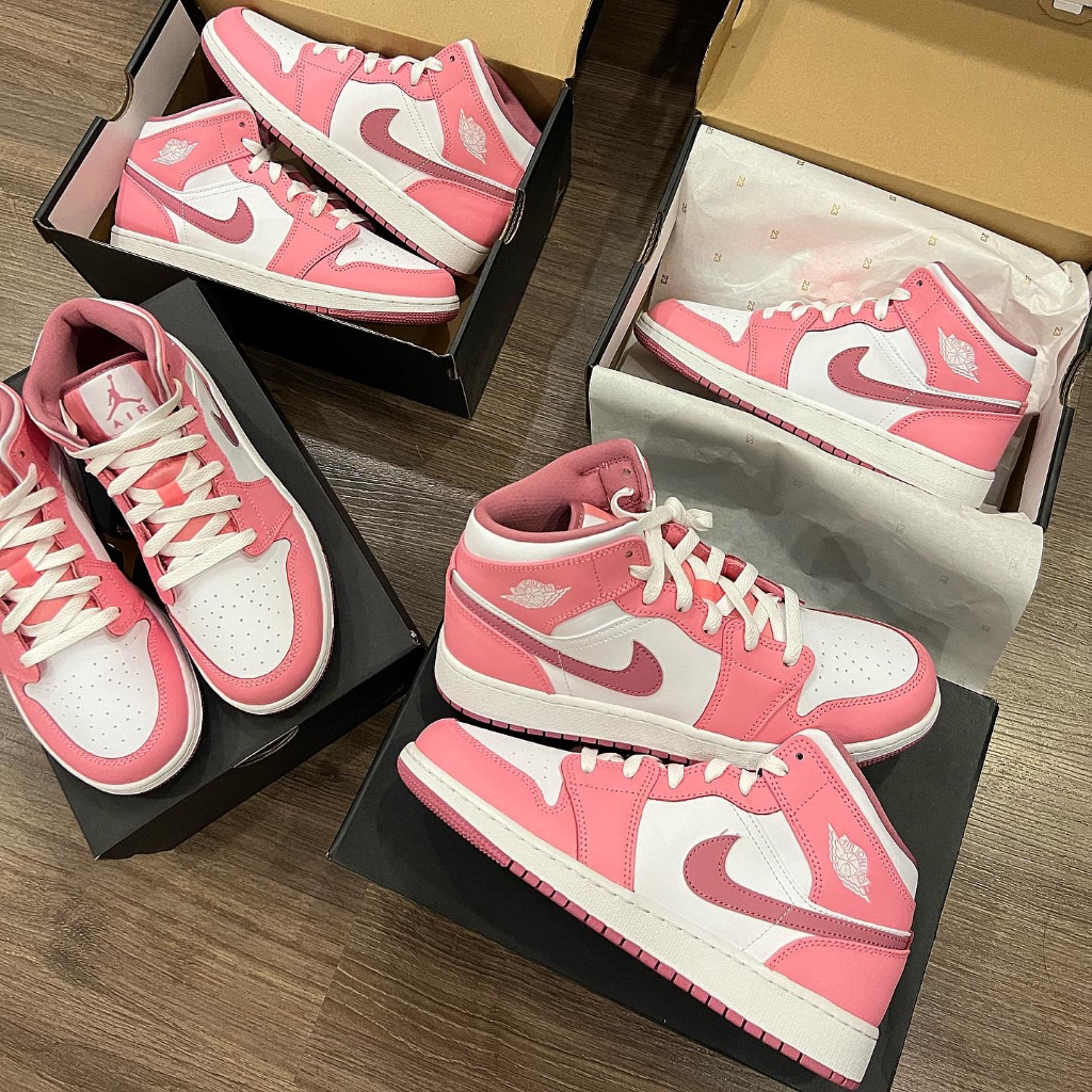 Giày Jordan 1 Mid 'Valentine's Day 2023' Chính Hãng - DQ8423 616 | Ez.sneaker - Trần Quốc Dũng