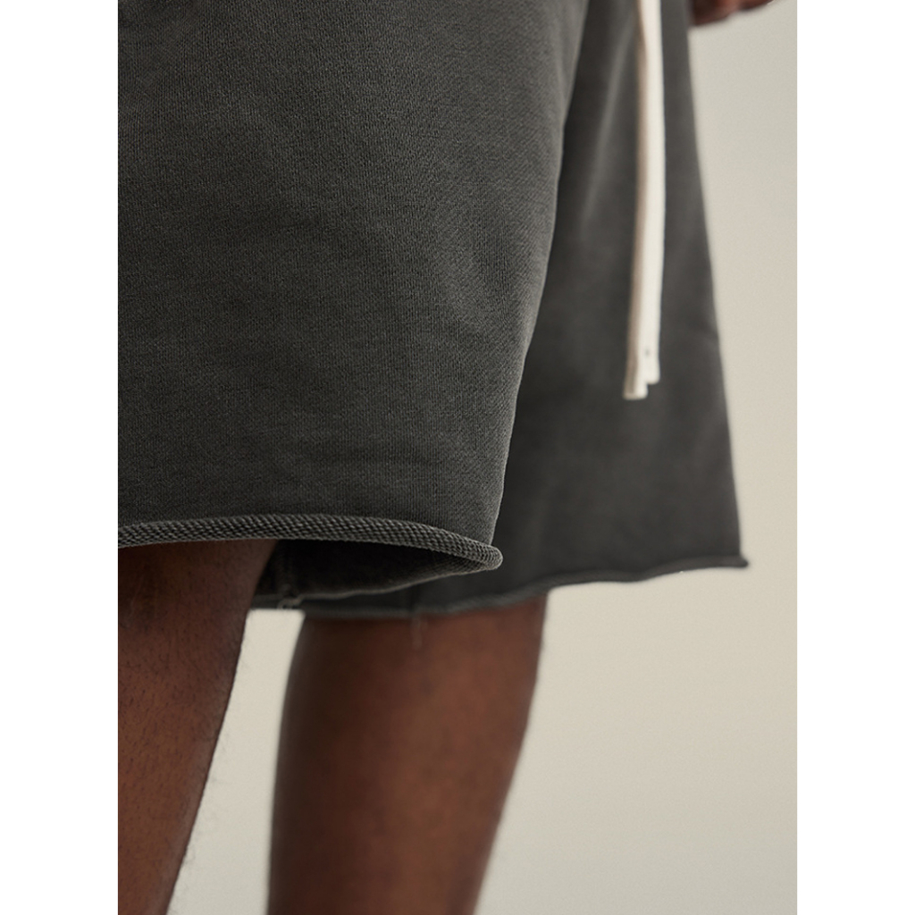 Quần Sweatshort Unisex Phong Cách Kanye West | BE Border Cut Cotton Short | 3T Streetwear