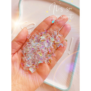 Charm bướm nhỏ