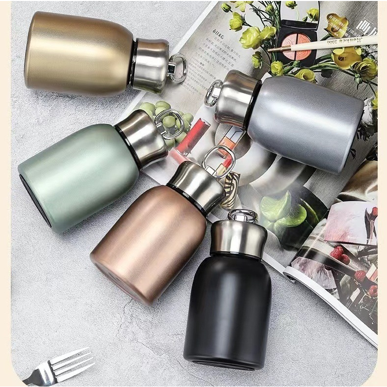 Bình giữ nhiệt cute,bình khắc tên theo yêu cầu.Chất liệu thep không rỉ inox 304,giữ nhiệt 6 đến 8 tiếng