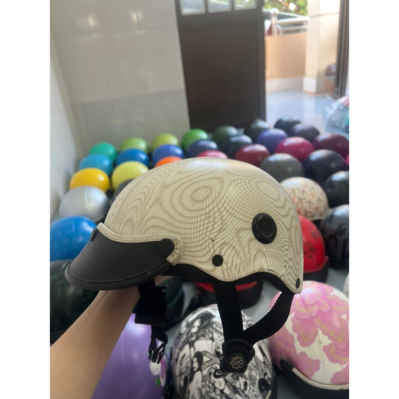 Nón sơn đã qua sử dụng chính hãng công ty
