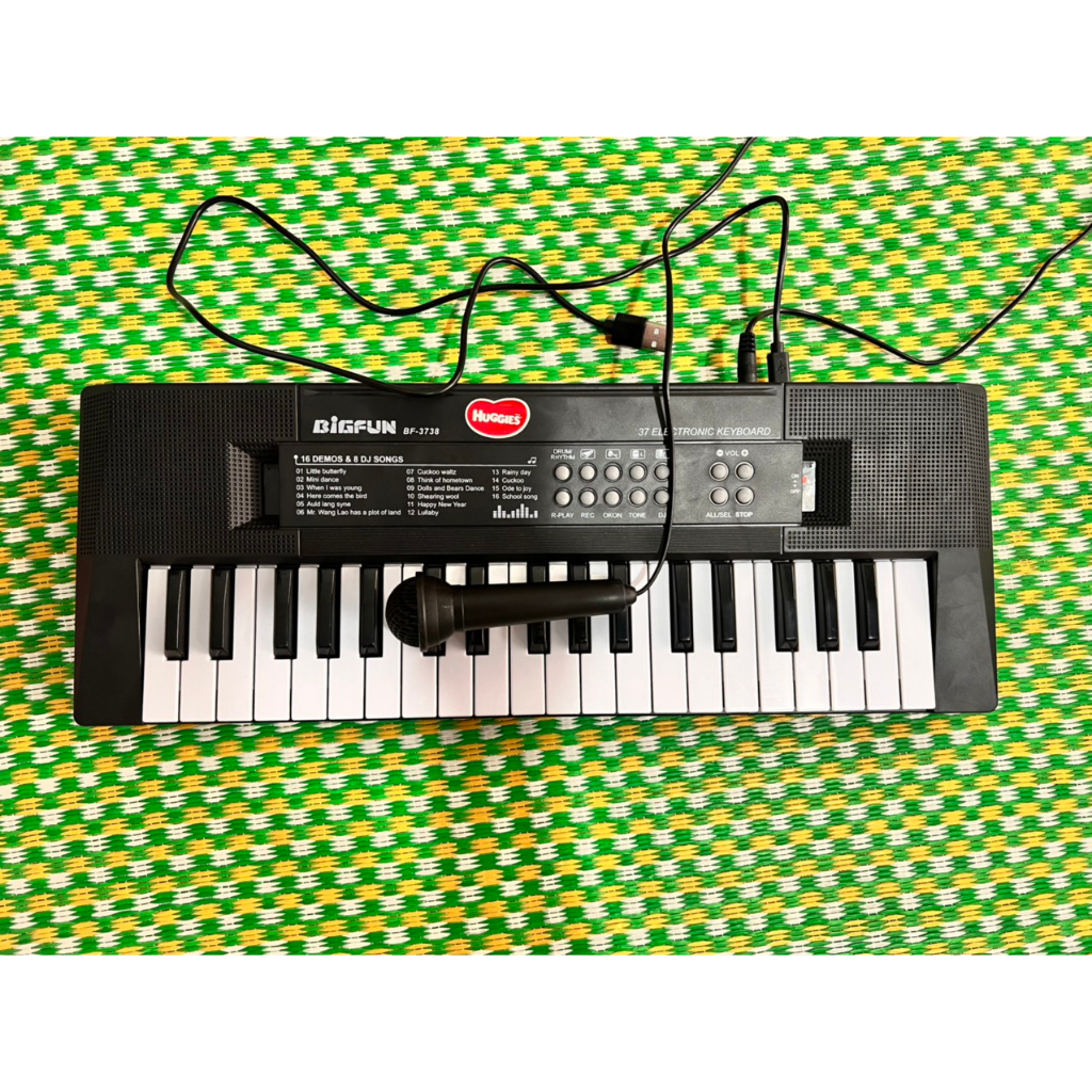 Đàn ORGAN 37 Phím kèm Mic cho bé quà từ Huggies