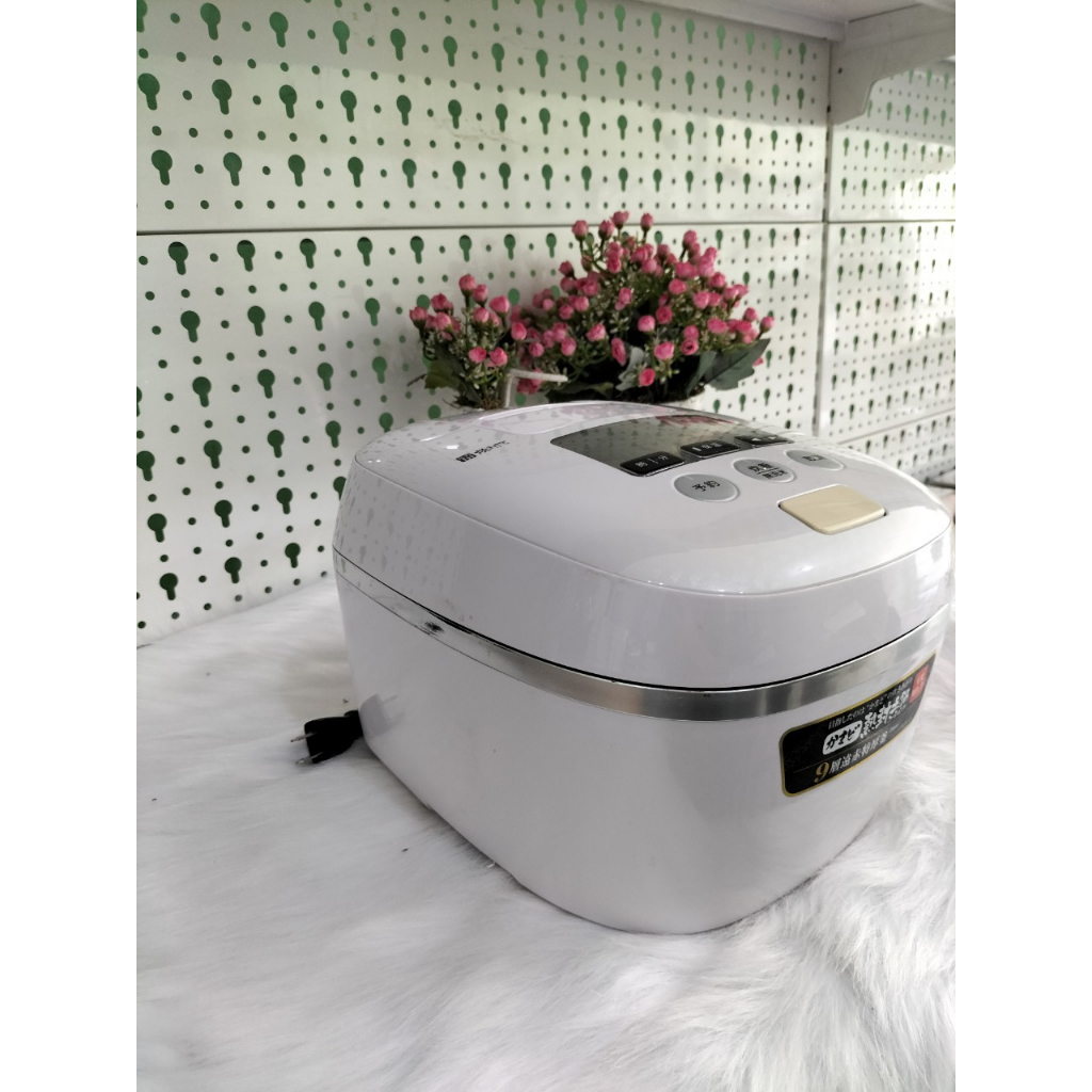 Nồi cơm điện tiger nhật bãi nội địa cao tần áp suất 2 bi 1 Lít - mẫu đời cao