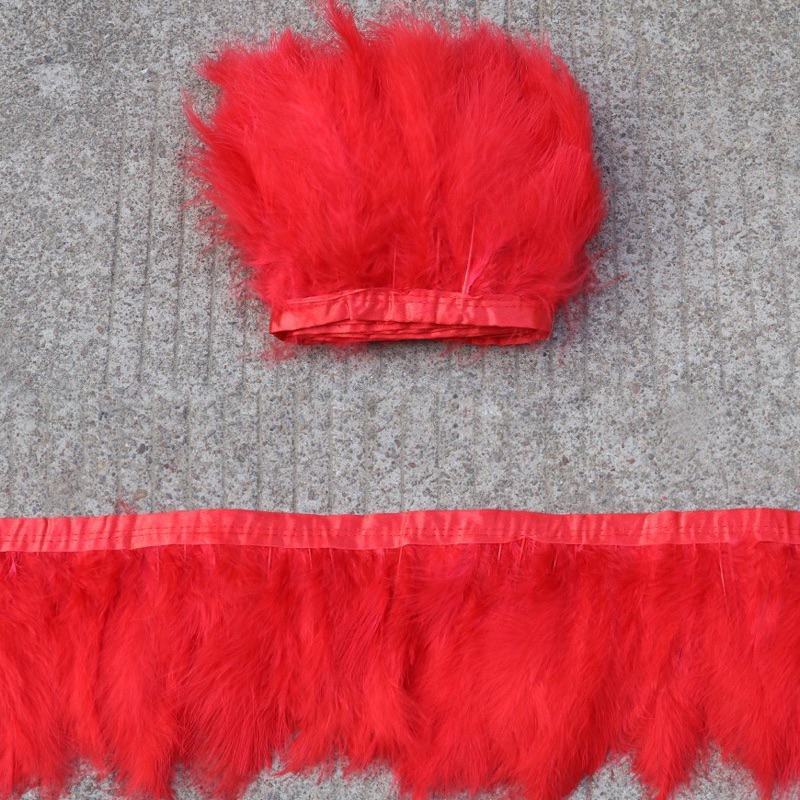 Lông vũ to cuộn dài 2m