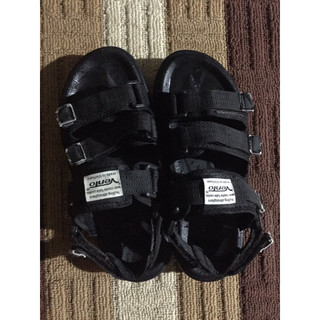 (pass) sandal vento đế đen