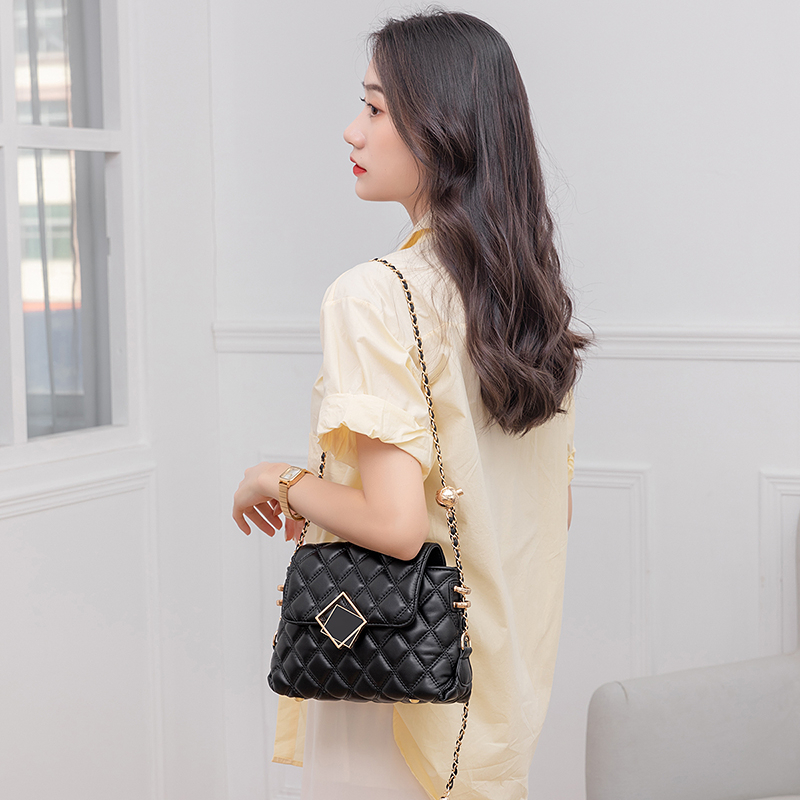 Túi xách nữ đeo chéo đa năng đựng nhiều đồ phong cách Hàn Quốc chất da lì siêu bền Capucha T307