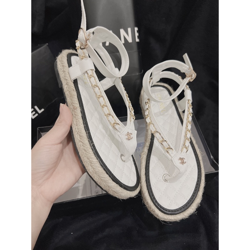 Sandal phối xích Cnk hien ho-hàng QC fullbox - sẵn hàng kèm video thật có đến sz 39