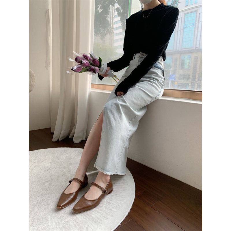 Giày bệt mũi nhọn da bóng sần AL quai ngang mùa Xuân 2023