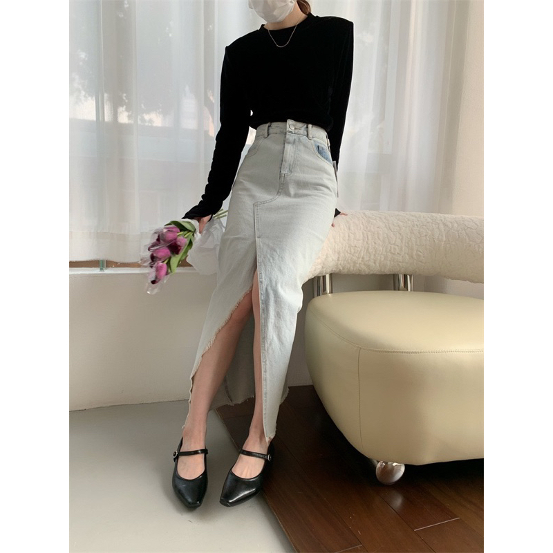 Giày bệt mũi nhọn da bóng sần AL quai ngang mùa Xuân 2023