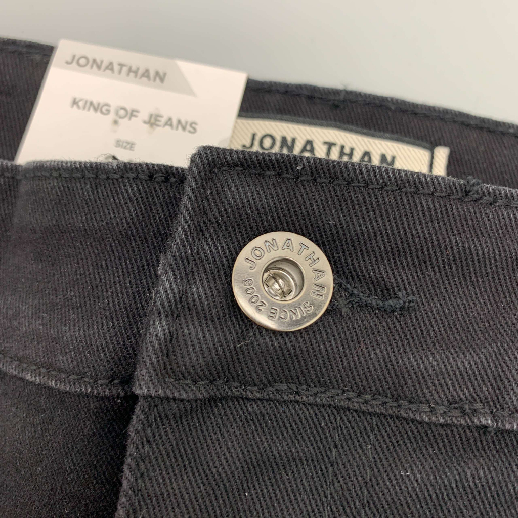 Quần jean nam đen tuyền ống đứng JONATHAN QJ060 vải denim cao cấp co giãn nhẹ, form dáng chuẩn đẹp, trẻ trung, hott